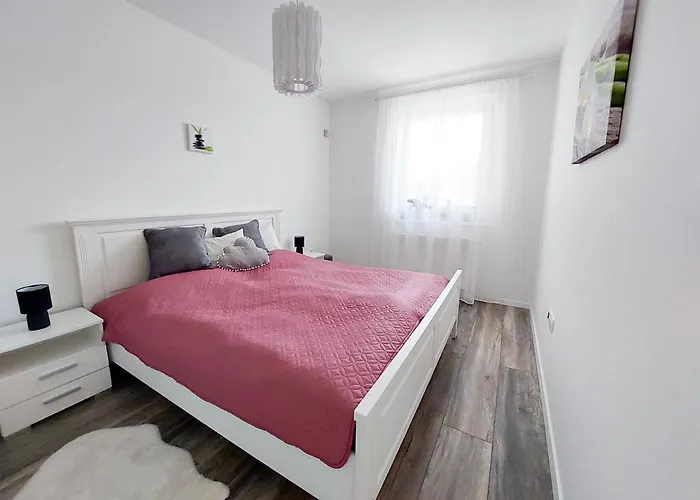 Juhar Lägenhet Kőszeg